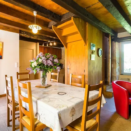 Semesterbostad In Th Mines With Private Pool