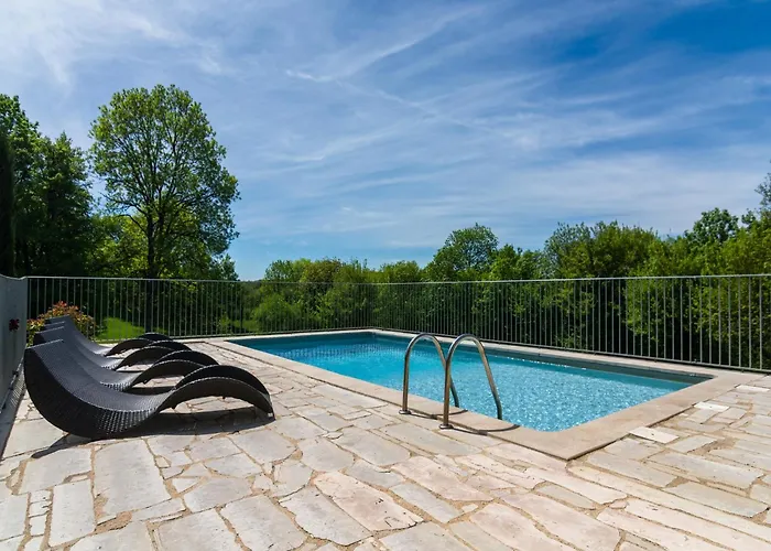 Vakantiehuis Elegant In Themines Issendolus